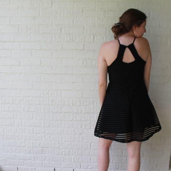 Black Dress with Intricate Overlay - Picture 4 of 5